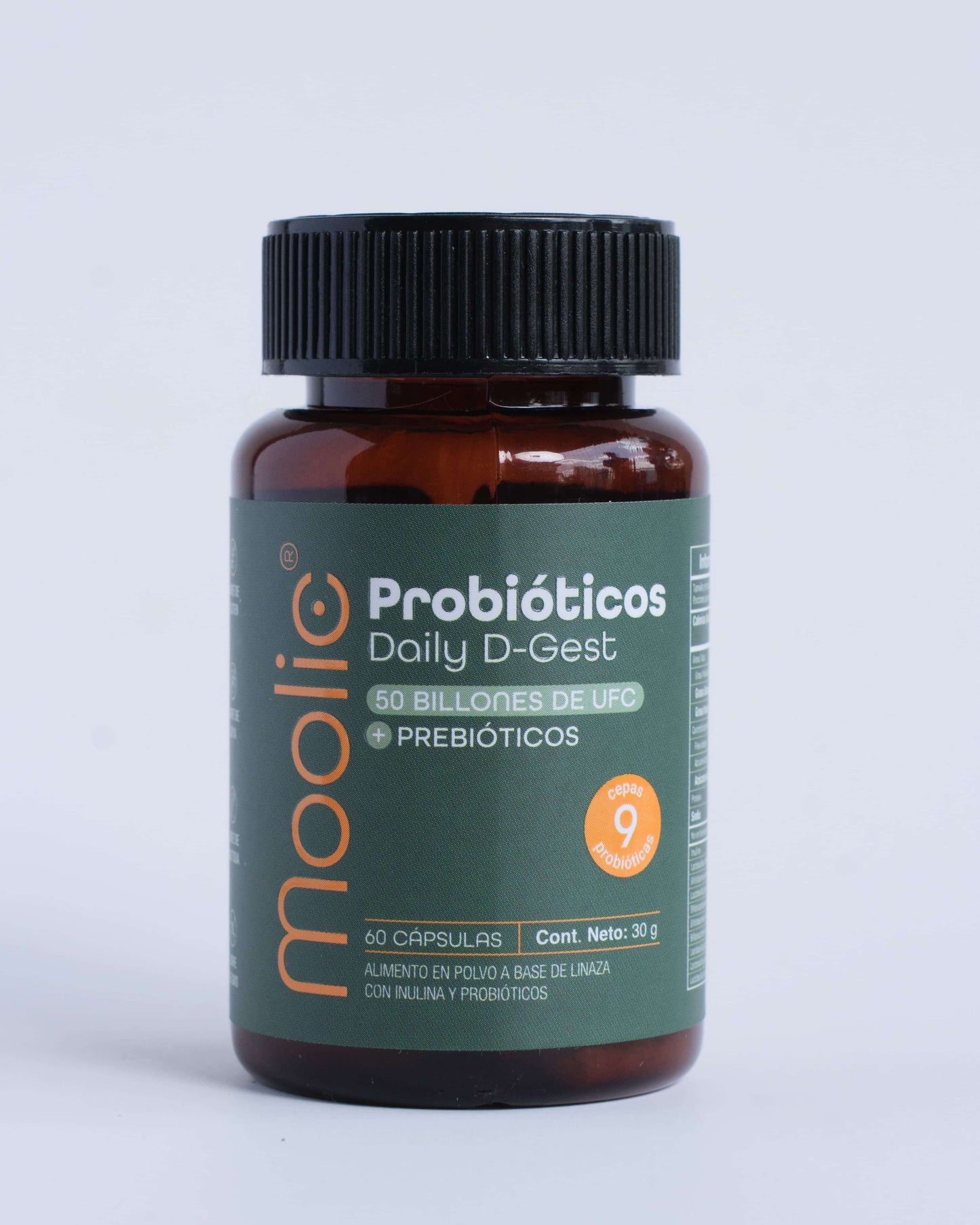 Botella de Moolic Probióticos sobre superficie neutra en toma frontal
